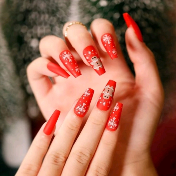 Christmas-themed press on nails - Picture 1 of 5